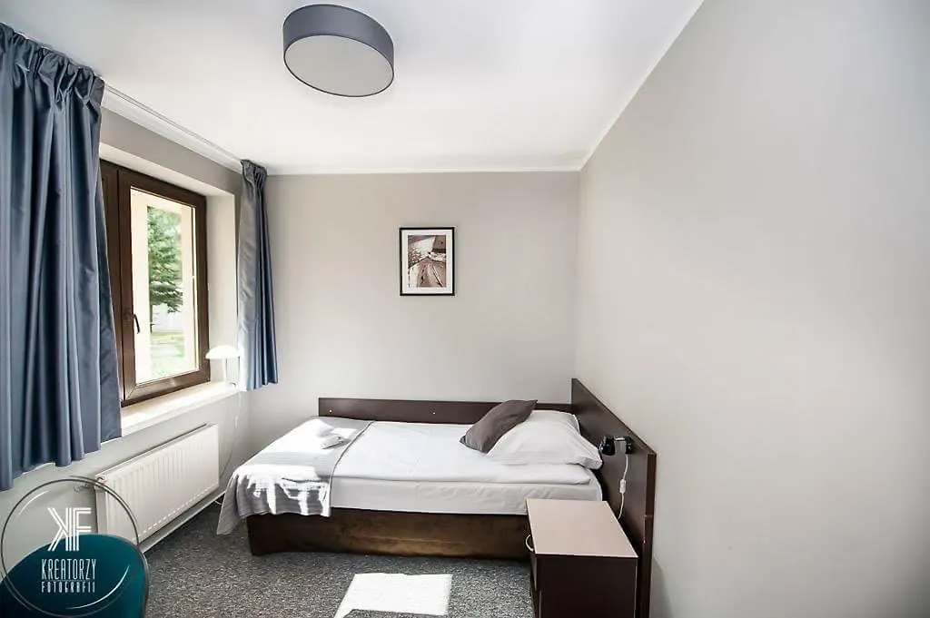 Hotel Otomin 2*,