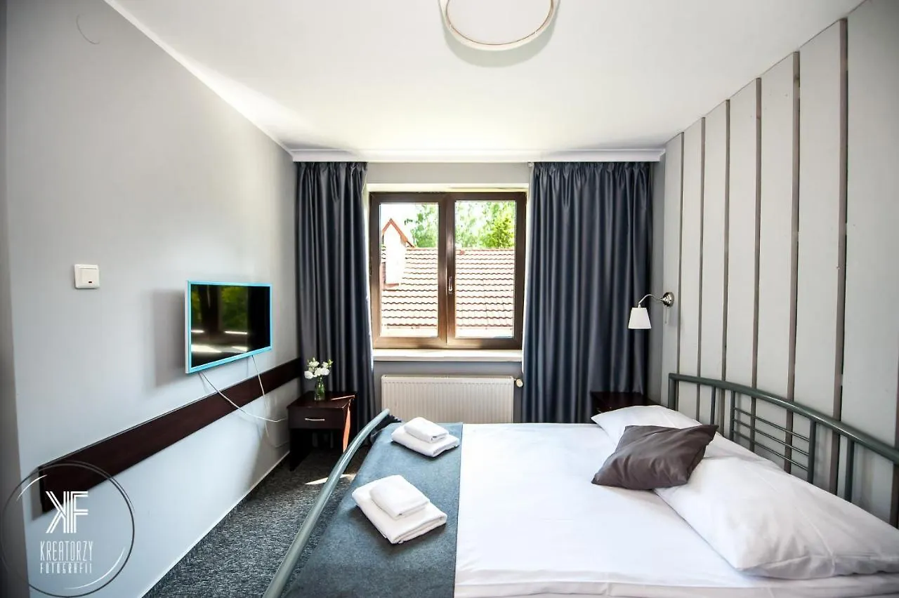 **  Hotel Otomin Polen