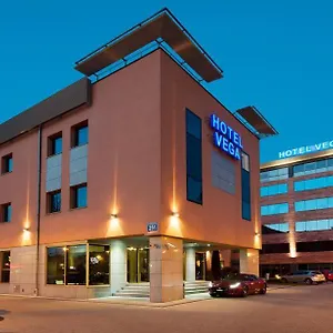 Отель Business Vega